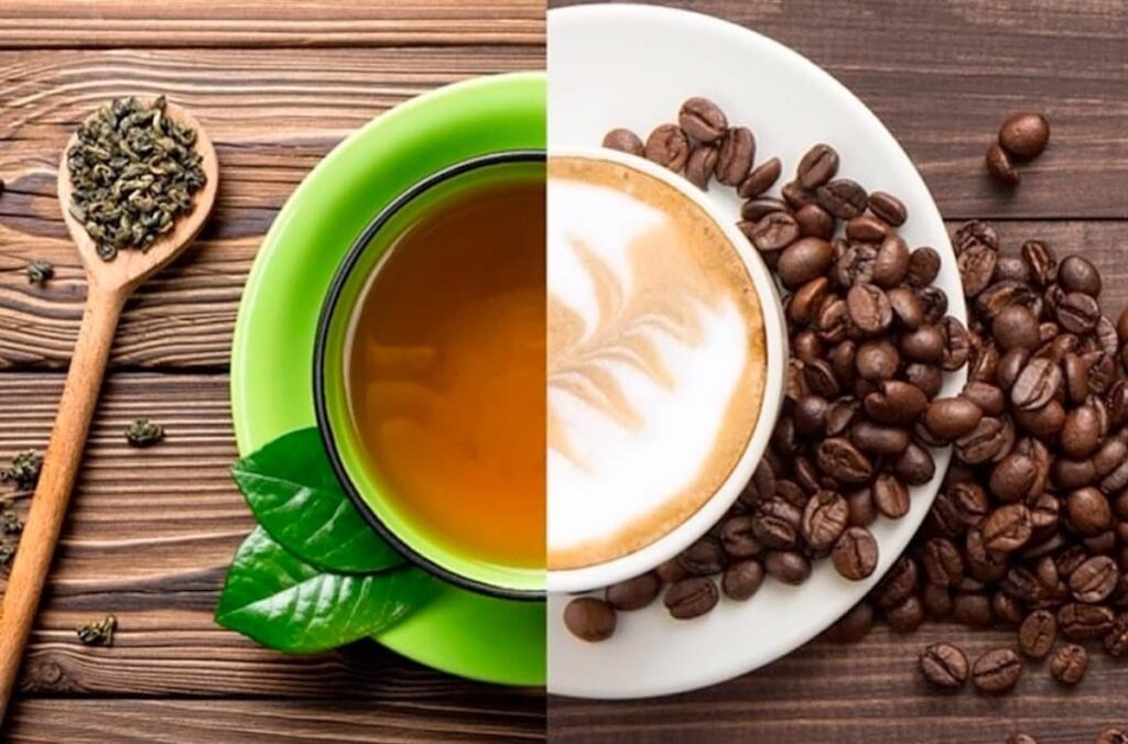 Is It True That Coffee and Tea Reduce the Risk of Dementia. Both of these beverages reduce the risk of dementia, but it's not that simple. Image: Filizhanka. Photo.