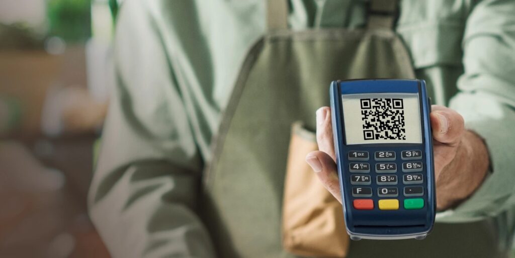 How QR Payments Currently Work in Stores. This initiative aims to improve bank competitiveness, increase customer convenience, and ensure equality of payment system participants. Image source: sbp.nspk.ru. How QR Payments Currently Work in Stores. This initiative aims to improve bank competitiveness, increase customer convenience, and ensure equality of payment system participants. Image source: sbp.nspk.ru. Photo.