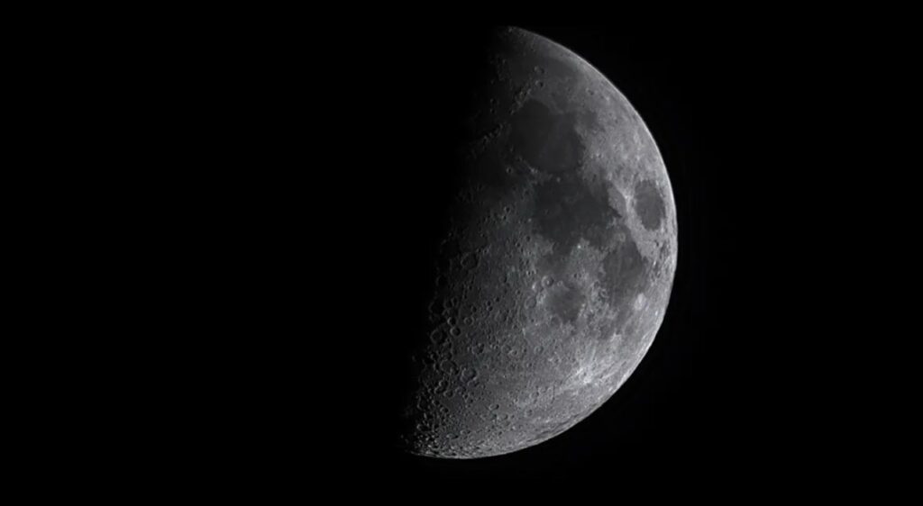 What the Discovery Means for Understanding Other Moons. The Moon was once very different — with a magnetic shield, volcanoes, and possibly even a thin atmosphere. Image source: IFL Science. What the Discovery Means for Understanding Other Moons. The Moon was once very different — with a magnetic shield, volcanoes, and possibly even a thin atmosphere. Image source: IFL Science. Photo.