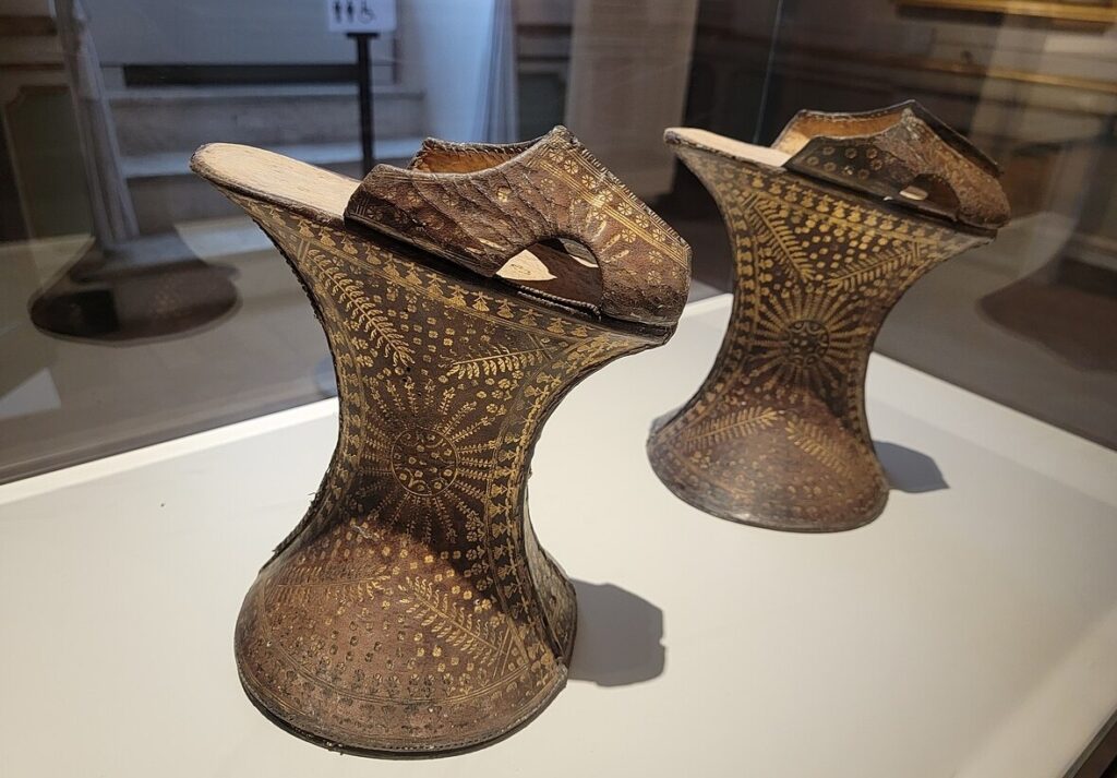 Medieval Chopines with Heels. Medieval chopines. Image source: wikimedia.org.