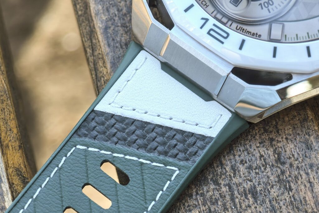 The strap is a beauty in itself. Photo.