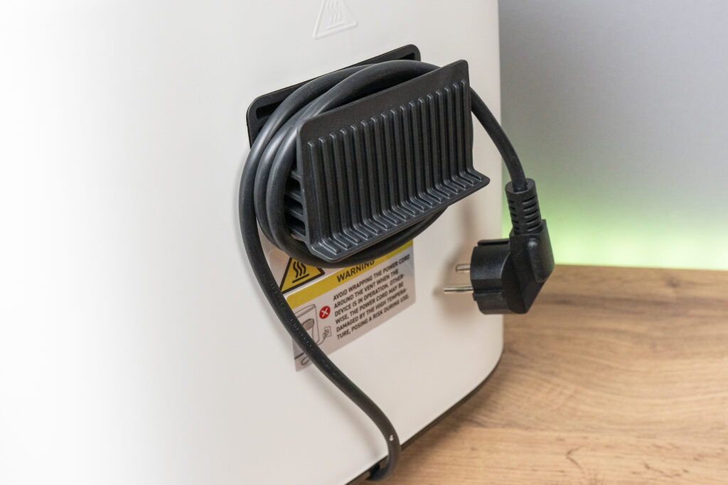 The cable holder on the back lets you wrap the cord so it doesn't just hang loose.