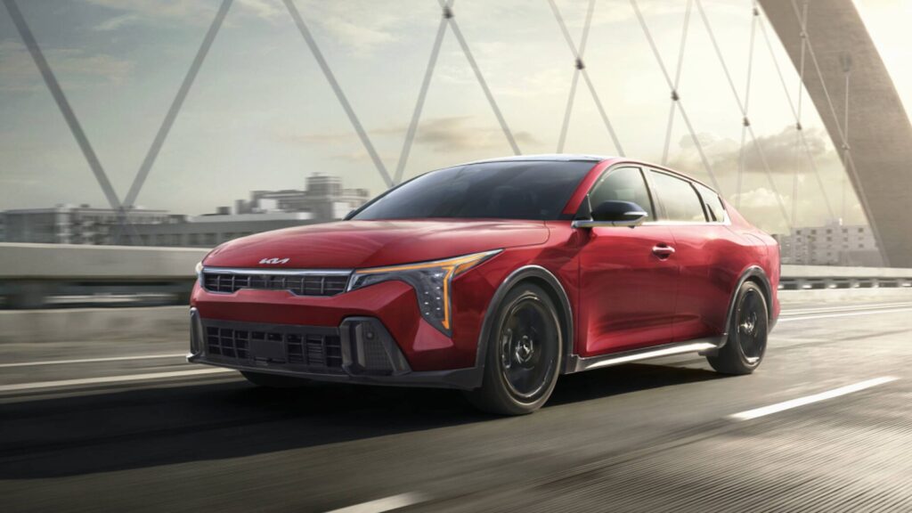 12 Cars That Most Often Turn Out to Be Too Tight for Tall Drivers. Kia K4 — cramped due to seating position and short steering column. Image source: jalopnik.com. 12 Cars That Most Often Turn Out to Be Too Tight for Tall Drivers. Kia K4 — cramped due to seating position and short steering column. Image source: jalopnik.com. Photo.