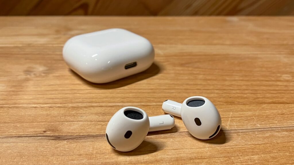 Are AirPods 4 Worth Buying? AirPods 4 have nothing superfluous. Only the essentials. Image: pcmag.com. Photo.