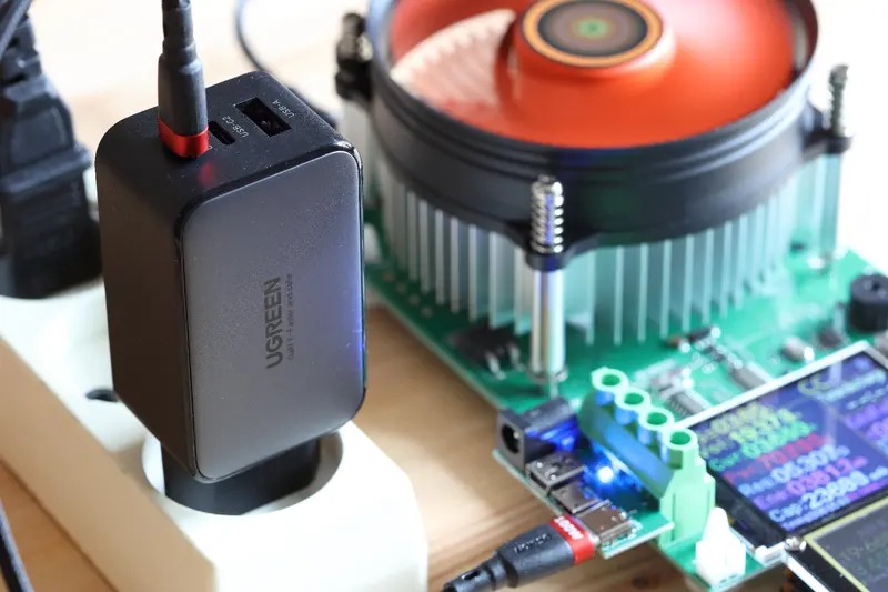Multiple ports let you charge several devices at once