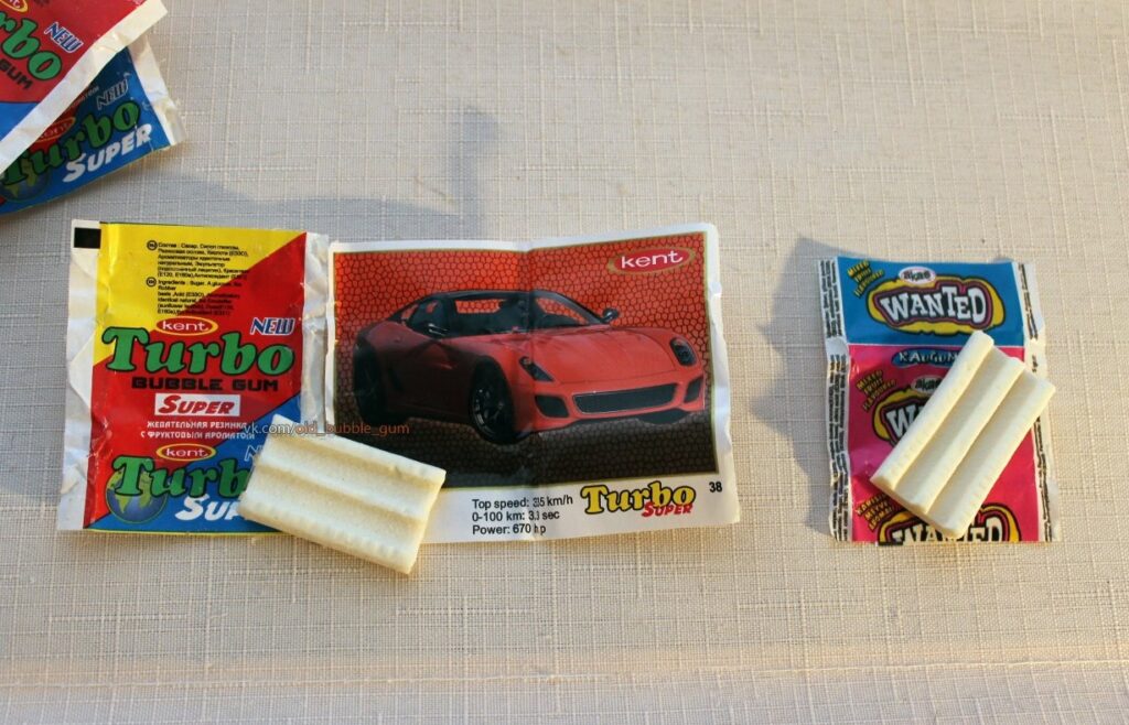 How Turbo Gum Appeared in the USSR. Turbo gum with collectible inserts. Image source: yaplakal.com. Photo.