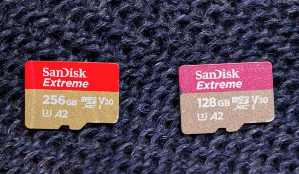 Will data disappear from a phone during long-term storage. Memory cards hold data worse than built-in memory. Will data disappear from a phone during long-term storage. Memory cards hold data worse than built-in memory. Photo.