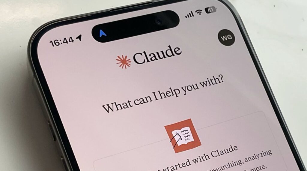 Here's why you need Claude and how to pay for it in Russia. Photo: appleinsider.com