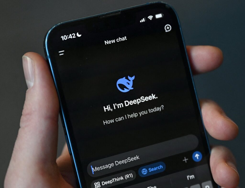 How to Use DeepSeek: Free AI in Russia Without VPN. A great neural network available in Russia without workarounds. Image: nytimes.com. Photo.
