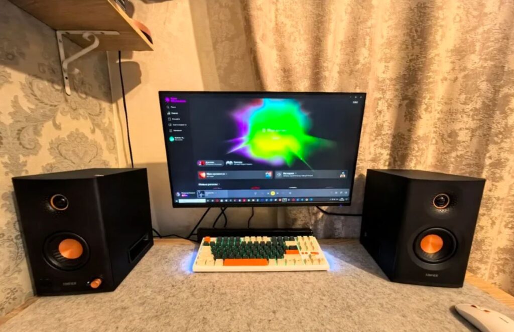 Bookshelf Speakers for Home with Great Sound. There's a more advanced solution from Edifier for those who want more quality sound. Photo.