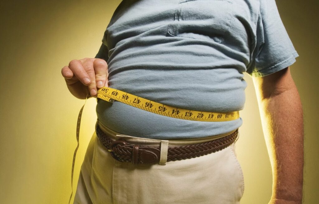How oral microflora affects excess weight. Obesity can significantly shorten a person's lifespan. Source: dzen.ru. How oral microflora affects excess weight. Obesity can significantly shorten a person's lifespan. Source: dzen.ru. Photo.