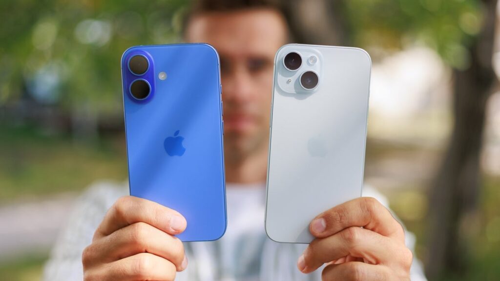 Have you already decided which of these devices is better? Image: phonearena.com