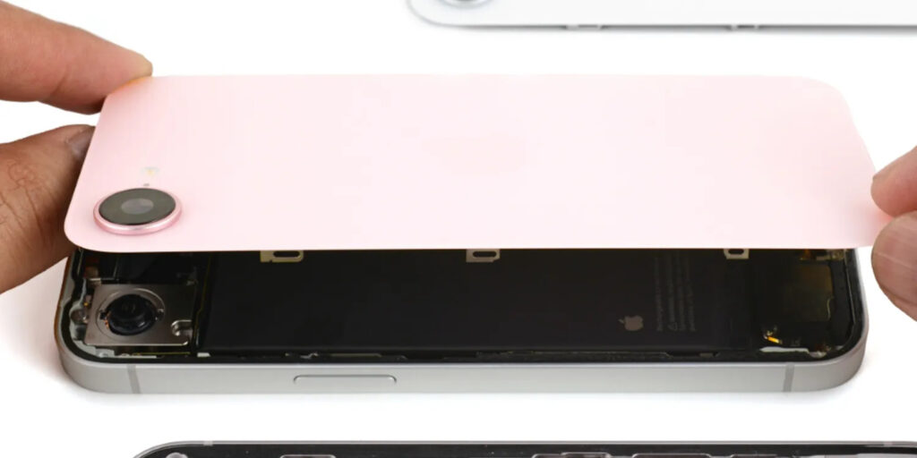 Does the iPhone 17e back cover fit the iPhone 16e. The back panel with MagSafe fits the 16e. Image: 9to5mac.com. Photo.