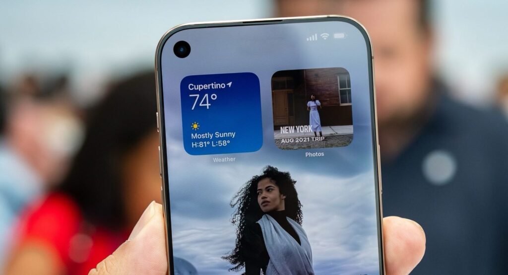 Expected an iPhone with a camera pinhole, but you're getting Dynamic Island. Yes, again. Image: macrumors.com