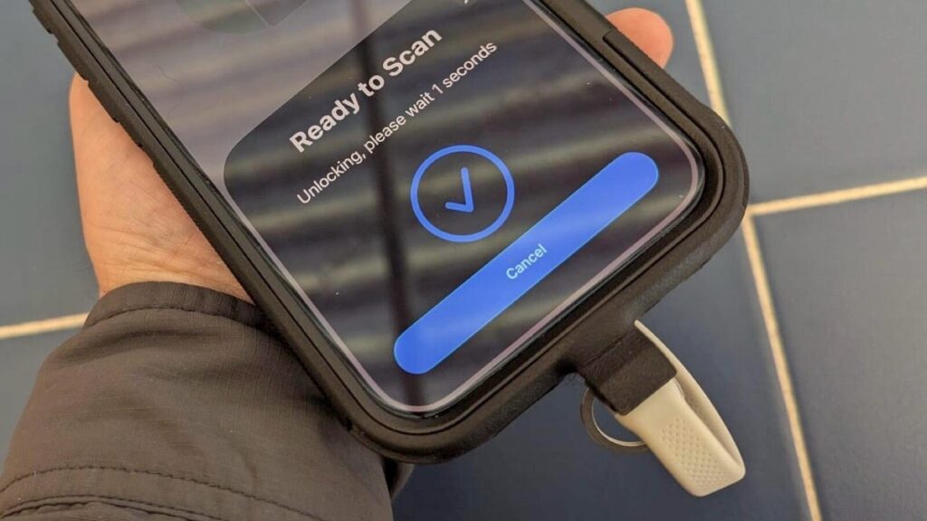 How Reliable Is the Encryption in Lexar TouchLock. Until this message appears, there's no access to files. Image: zdnet.com. Photo.