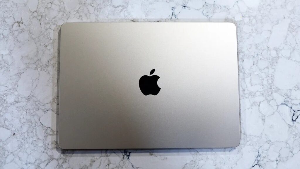How MacBook Air M5 differs from MacBook Air M4. The design remains the same. Apple has been using it since MacBook Air M2. Image: techradar.com. Photo.