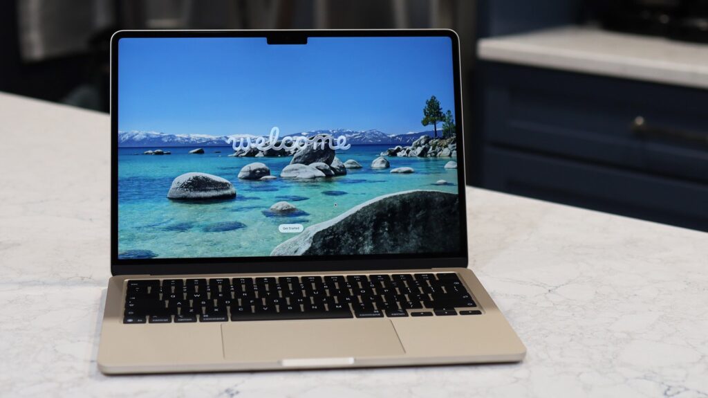 MacBook Air is great, just like previous computers in this series. Image: techradar.com. Photo.