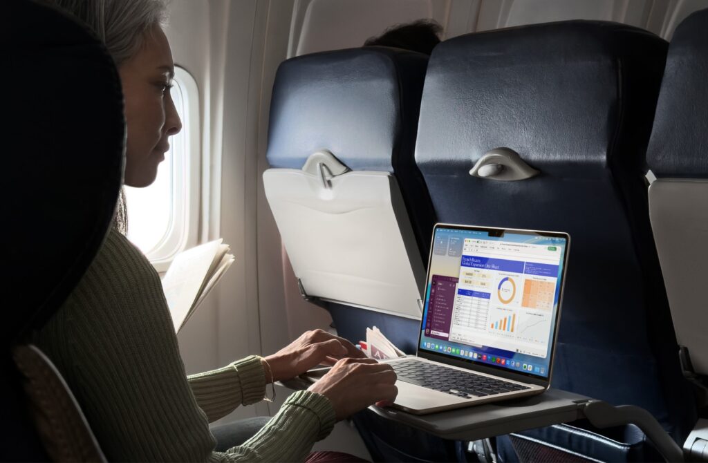 What's New in MacBook Air M5. New hardware for the new MacBook. Image: Apple. What's New in MacBook Air M5. New hardware for the new MacBook. Image: Apple. Photo.