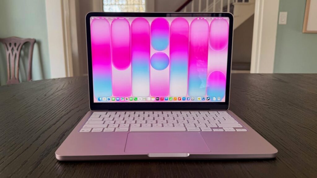 Thought the MacBook Neo display couldn't be saved? No, there is a way out! Image: cnet.com