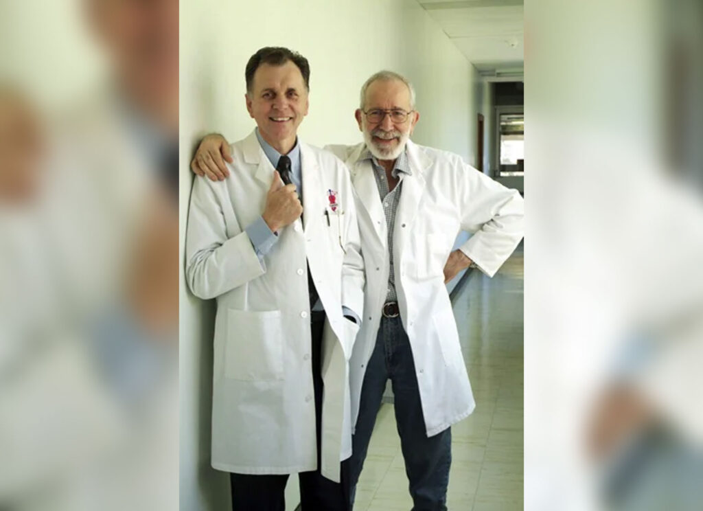 Who is Barry Marshall and what he found in the stomach. Barry Marshall and Robin Warren. Image source: Live Science. Photo.