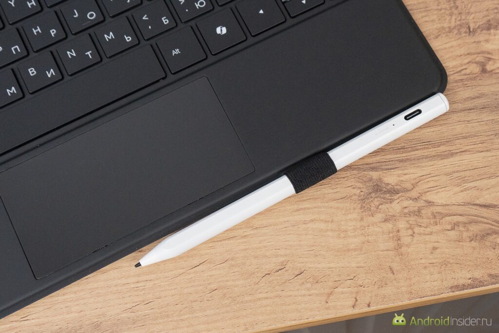 The stylus can be attached to a special loop on the keyboard case. There's no magnetic attachment on the body.
