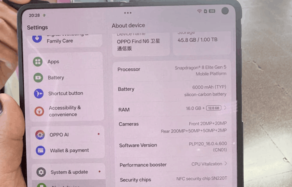 Каким будет Oppo Find N6. Даже так видно, что складки просто нет. Изображение: androidauthority. Even from this angle, it's clear there's simply no crease. Image: androidauthority