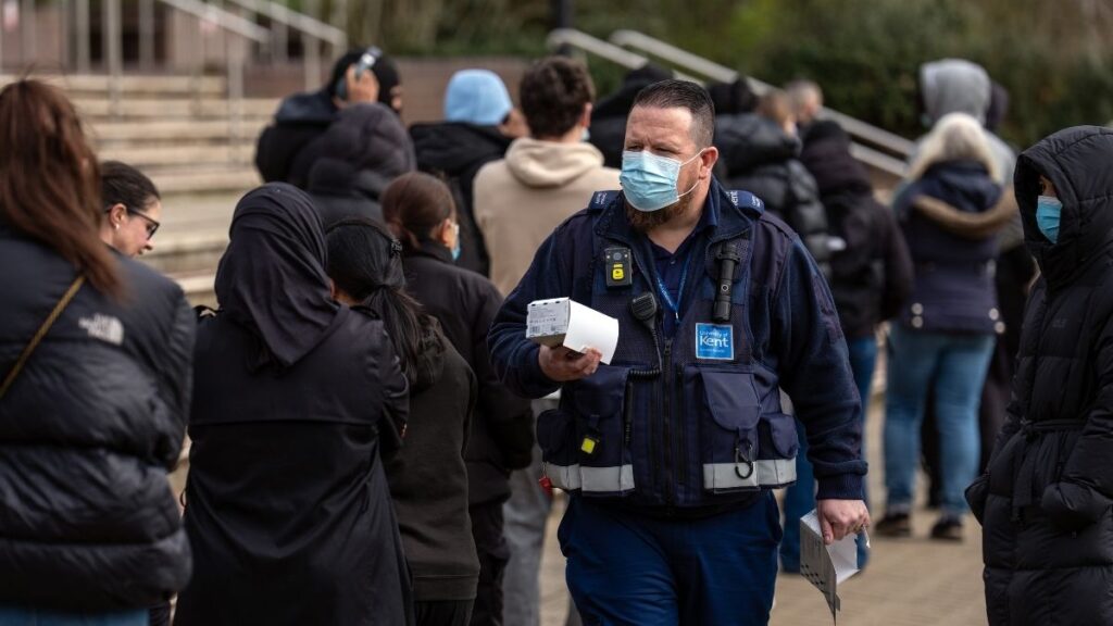 Students on a university campus during a meningitis outbreak