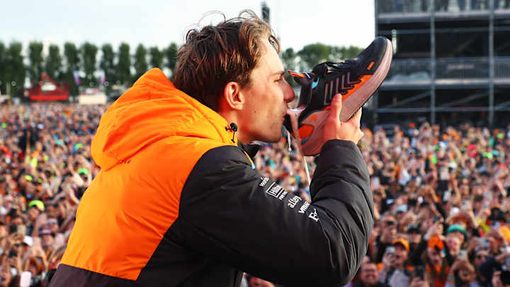 Formula 1 Grand Prix, Great Britain. Image source: mentalfloss.com. Photo.