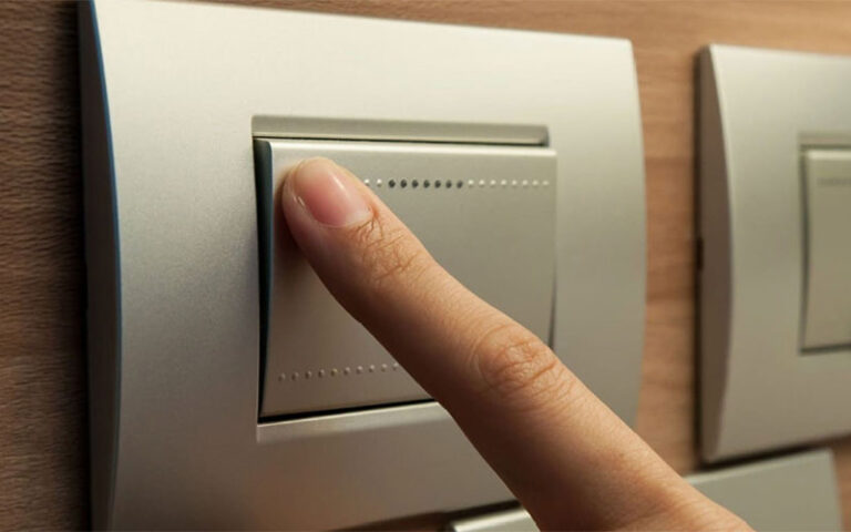 Master switch in an apartment: what is it. Flip the switch and live worry-free. Image: smart-ion.com. Master switch in an apartment: what is it. Flip the switch and live worry-free. Image: smart-ion.com. Photo.