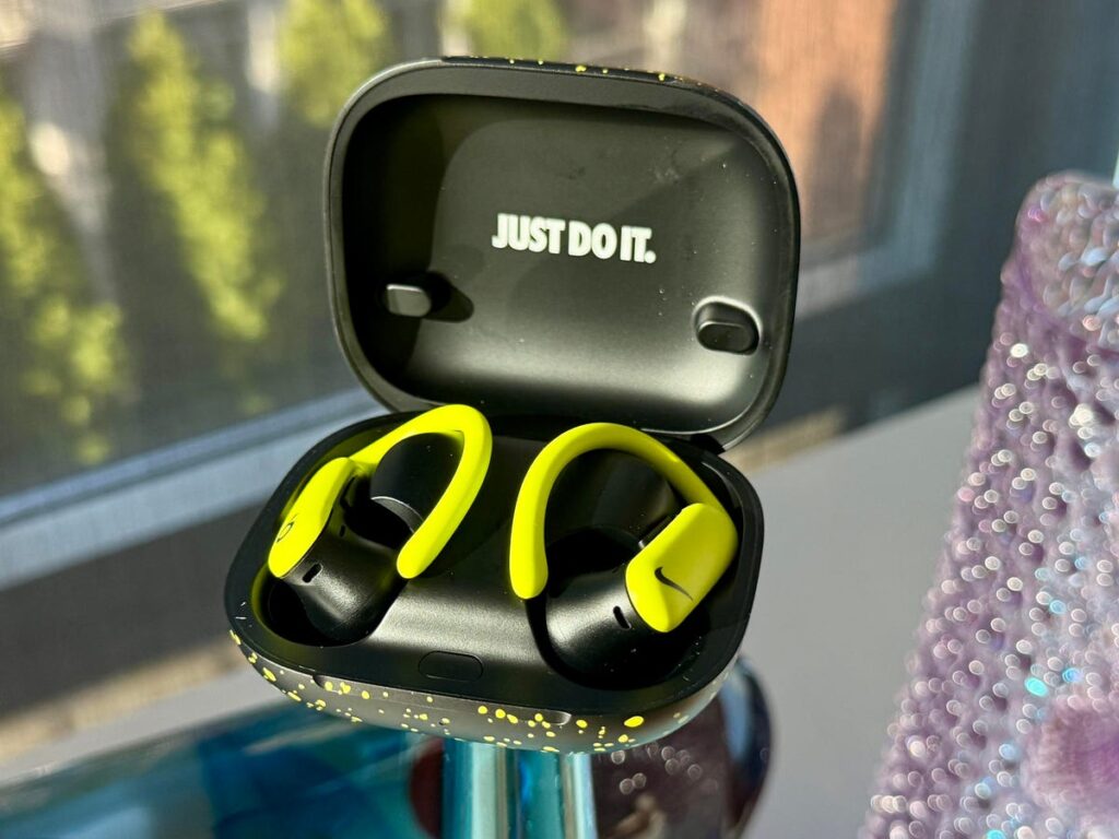 The earbuds certainly look cool. Image: bgr.com