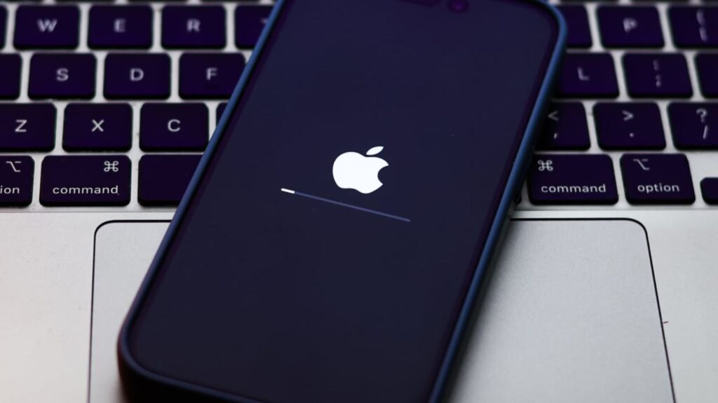 How to update iPhone to iOS 26.3.1. Installing the update won't take long. Photo: mashable.com. How to update iPhone to iOS 26.3.1. Installing the update won't take long. Photo: mashable.com. Photo.