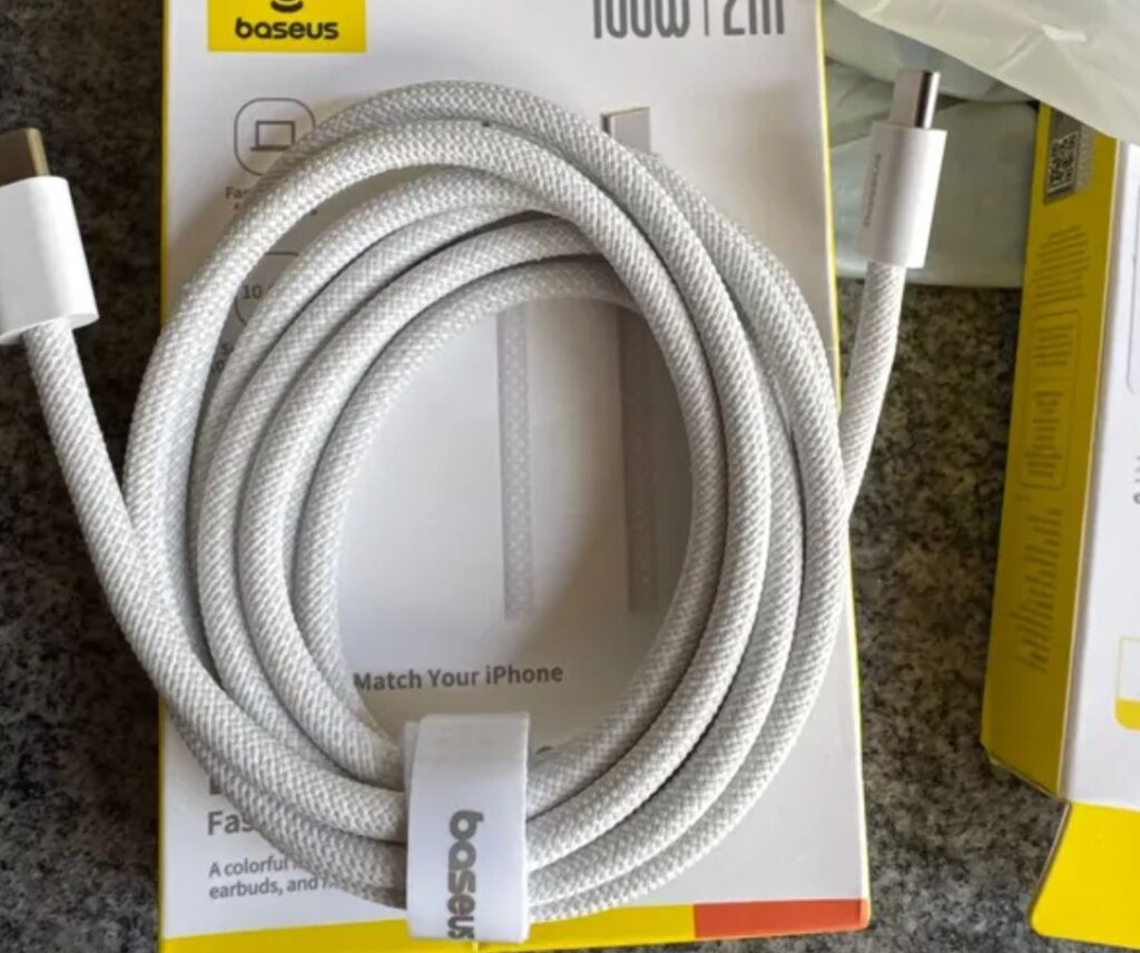 Braided cable for fast charging. The Baseus cable — looks just like Apple's, but cheaper! Photo.