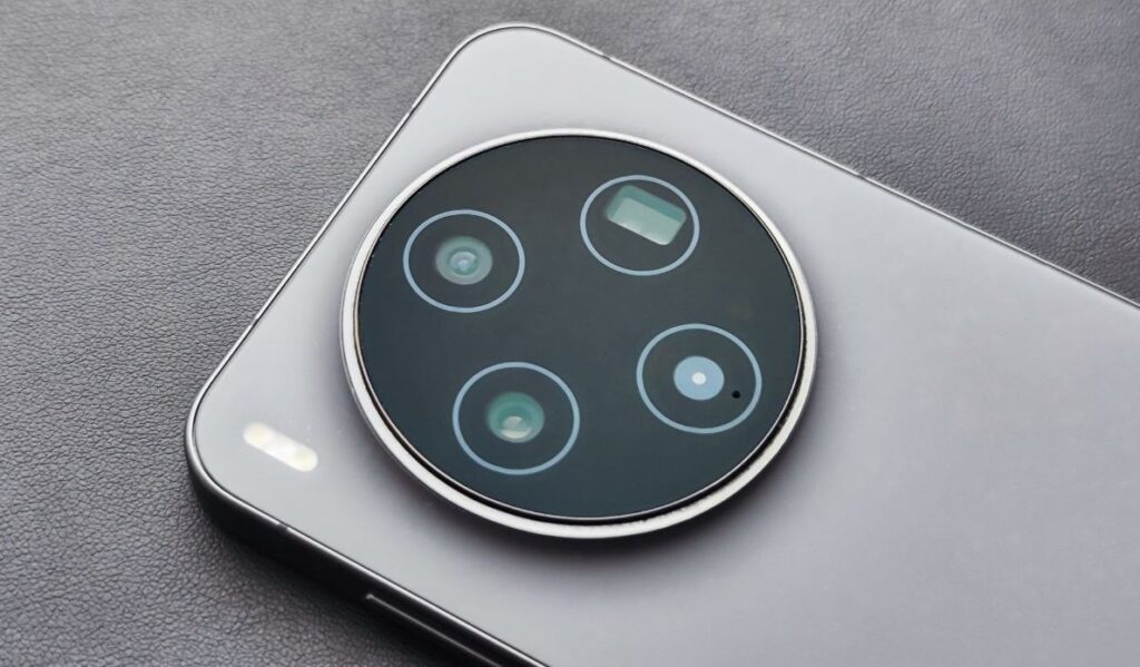 What I Love and Hate About the vivo X300 Smartphone Camera. Everything you need to know about vivo smartphone cameras. What I Love and Hate About the vivo X300 Smartphone Camera. Everything you need to know about vivo smartphone cameras. Photo.