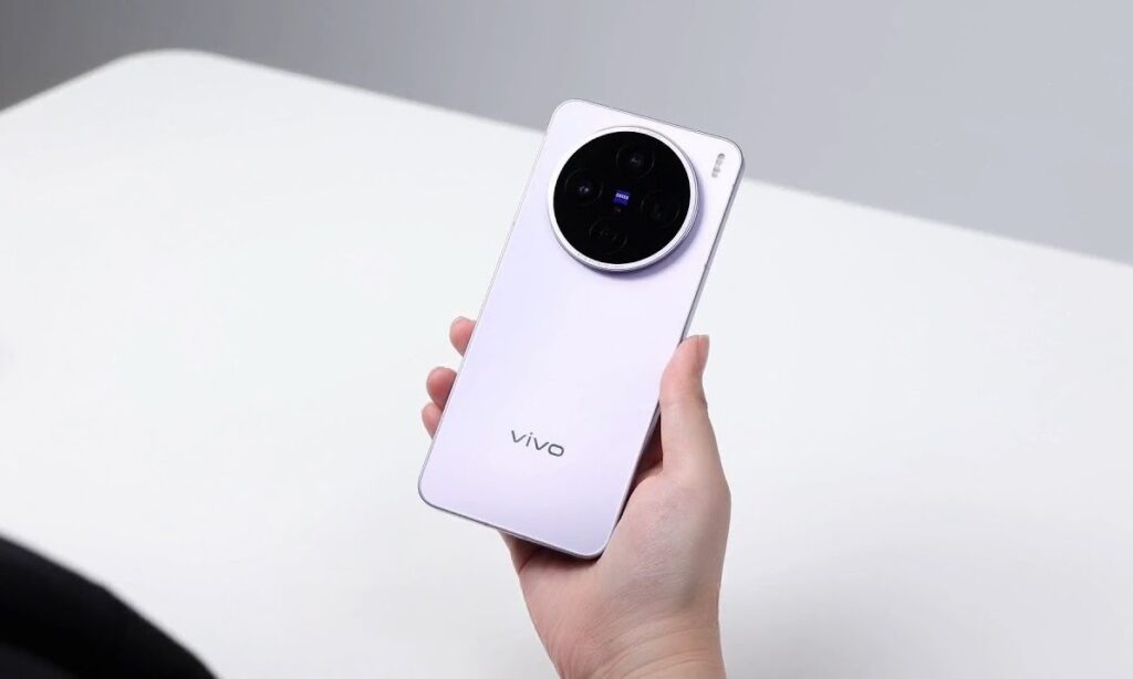 The vivo X300s Will Be Better Than the vivo X300, and It's Already Ready. The new vivo X300s is already ready for release. Image: TechXReviews. The vivo X300s Will Be Better Than the vivo X300, and It's Already Ready. The new vivo X300s is already ready for release. Image: TechXReviews. Photo.
