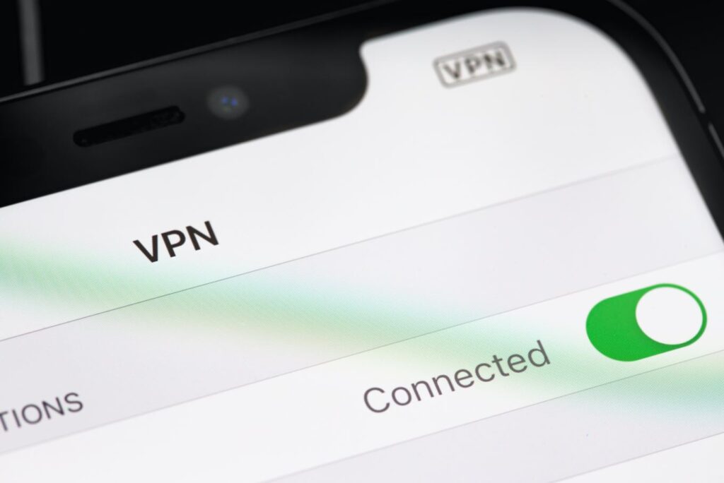 Does VPN really negatively affect iPhone performance? Photo: malwarebytes