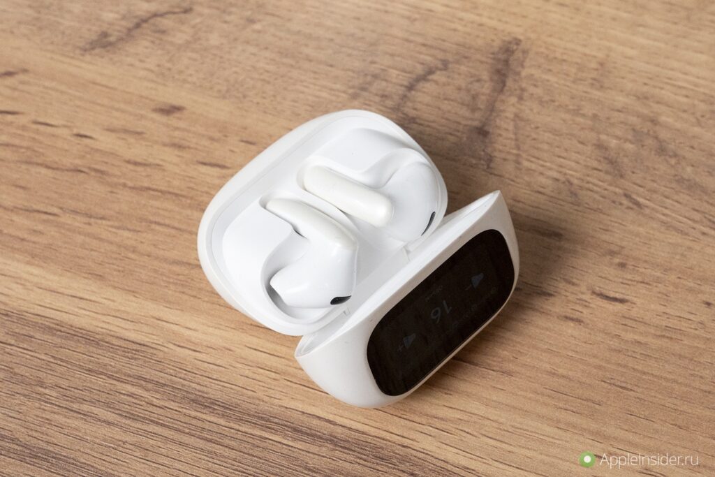 Earbuds with noise cancellation, a screen, and good sound. These are open-type earbuds. Don't expect miracles, but many people need exactly this type rather than in-ear. Photo.