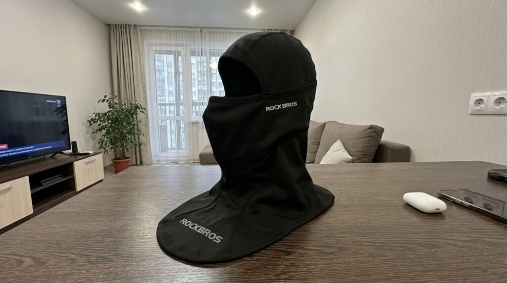 Running at minus ten, my face doesn't freeze at all — tested