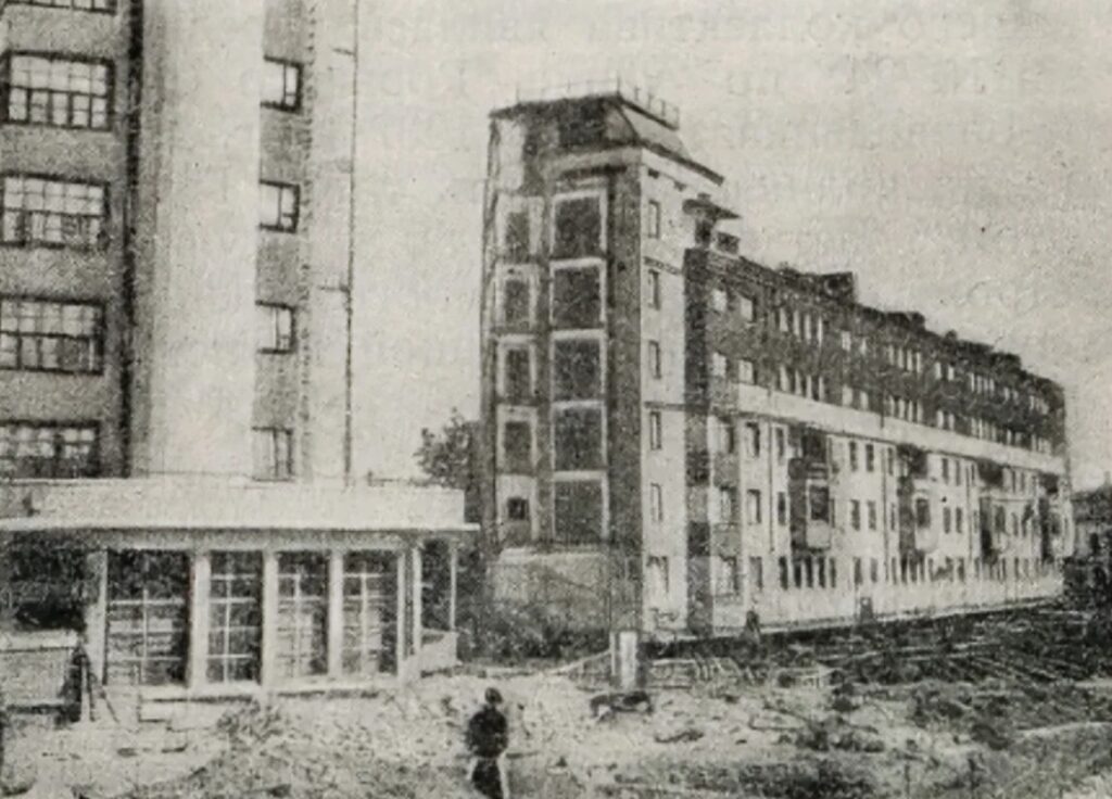 The building on Sadovnicheskaya Street after relocation. Image source: kommersant.ru. Photo.