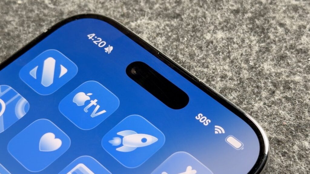 iOS 26.4.1 works well on iPhone. Photo.