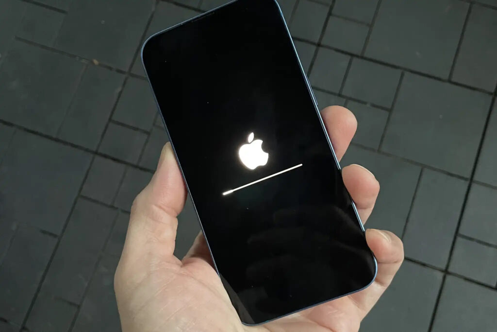 Who needs to install iOS 26.4.1. Don't ignore iPhone updates. Recently Apple has patched many vulnerabilities.