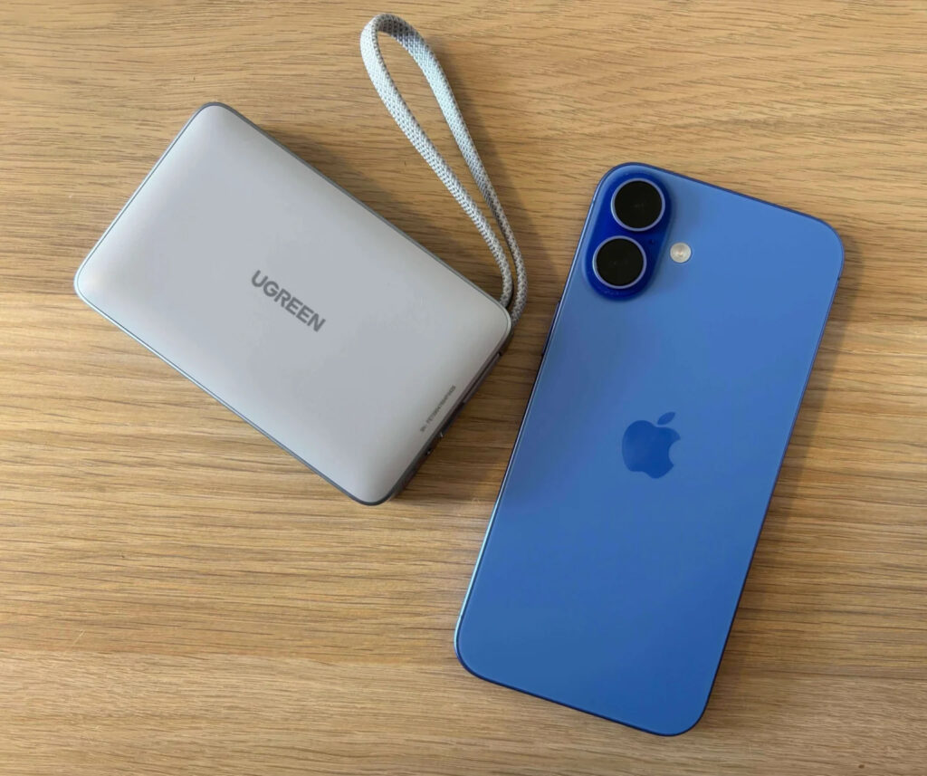 Why you shouldn't let your iPhone drain to zero. Get yourself a power bank like this and you'll be all set. Photo.