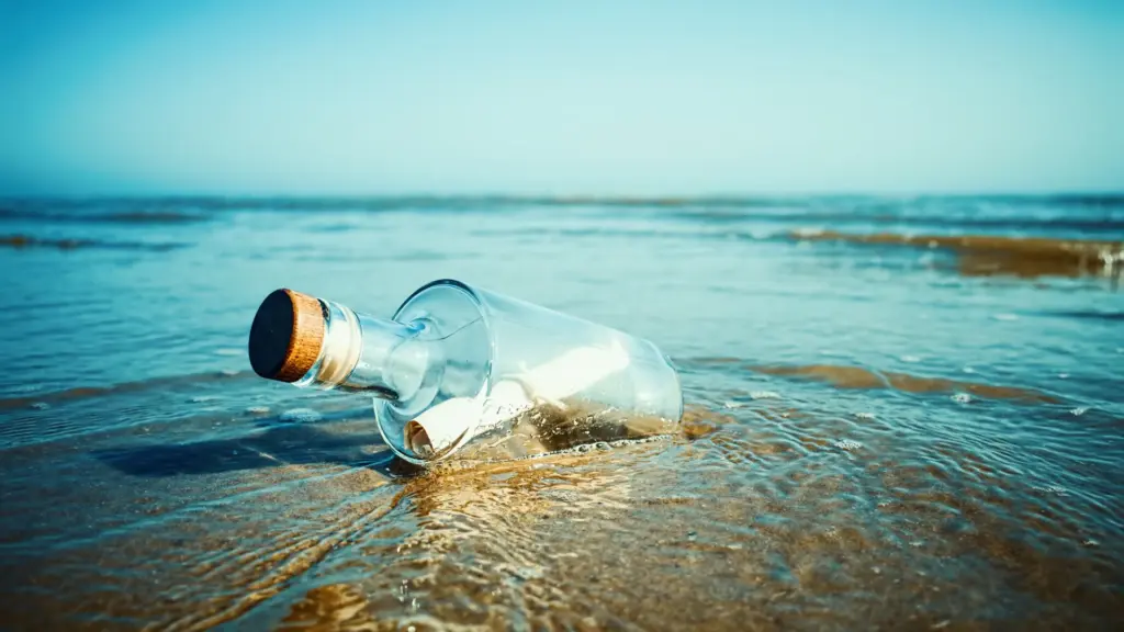 Mathematicians tried to calculate the probability of finding a message in a bottle, and they succeeded. Photo.