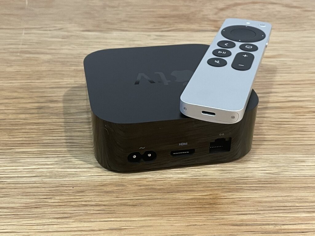 Installing Kinopub on Apple TV 4K via MicroIPTV. On Apple TV 4 and 4K, the setup is one of the simplest. Photo.