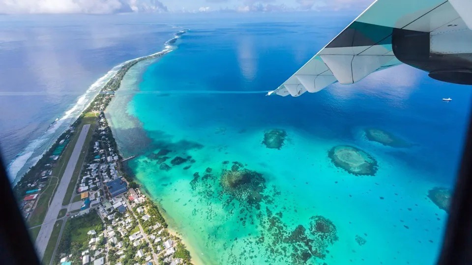 The coral atoll of Tuvalu — one of the most vulnerable countries to climate change. Image source: yahoo.com.