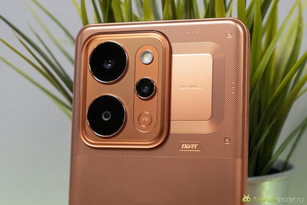 This smartphone not only lasts long but also looks very unusual. Photo.