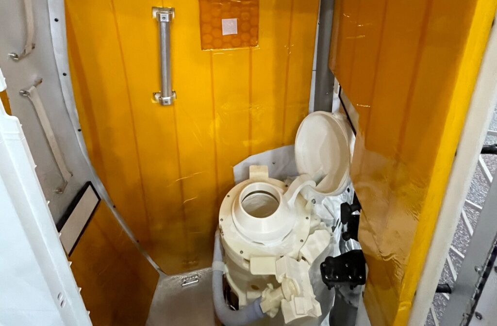 Toilet in the Orion spacecraft. Image source: gazeta.ru. Photo.