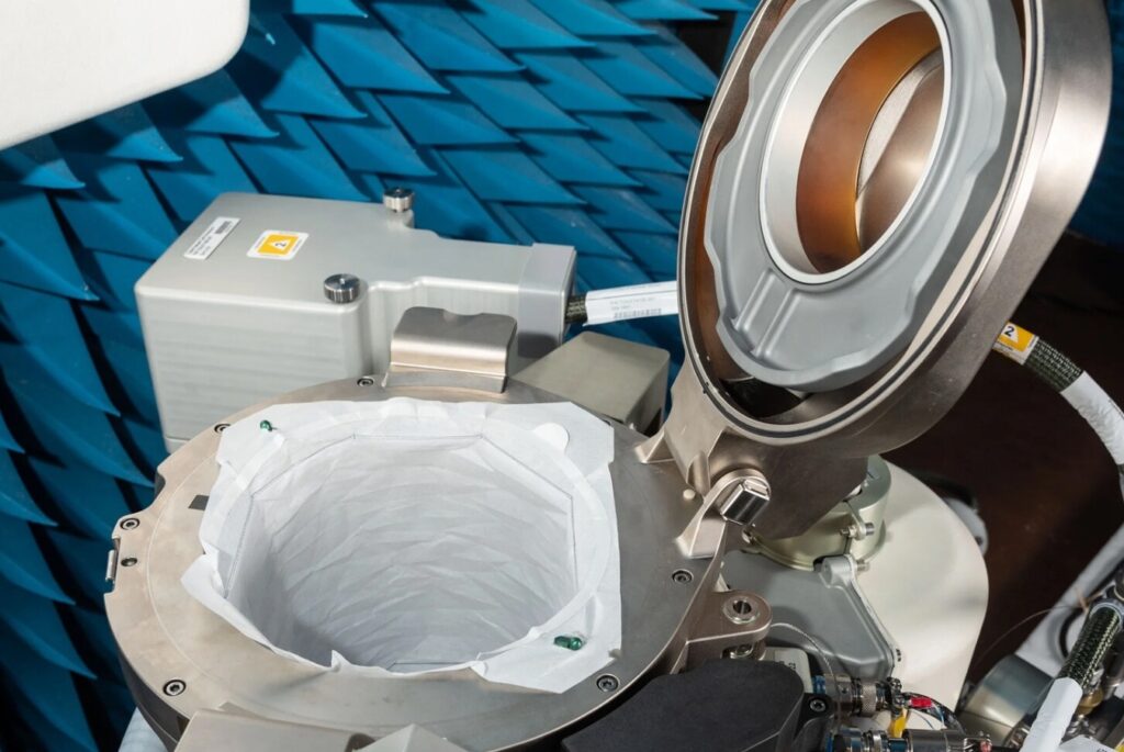 This is what the toilet looks like inside a spacecraft. Image source: gazeta.ru. Photo.