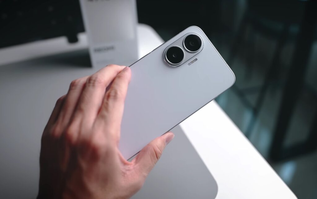 REDMI smartphone fans, brace yourselves. Image: Lim Reviews. Photo.