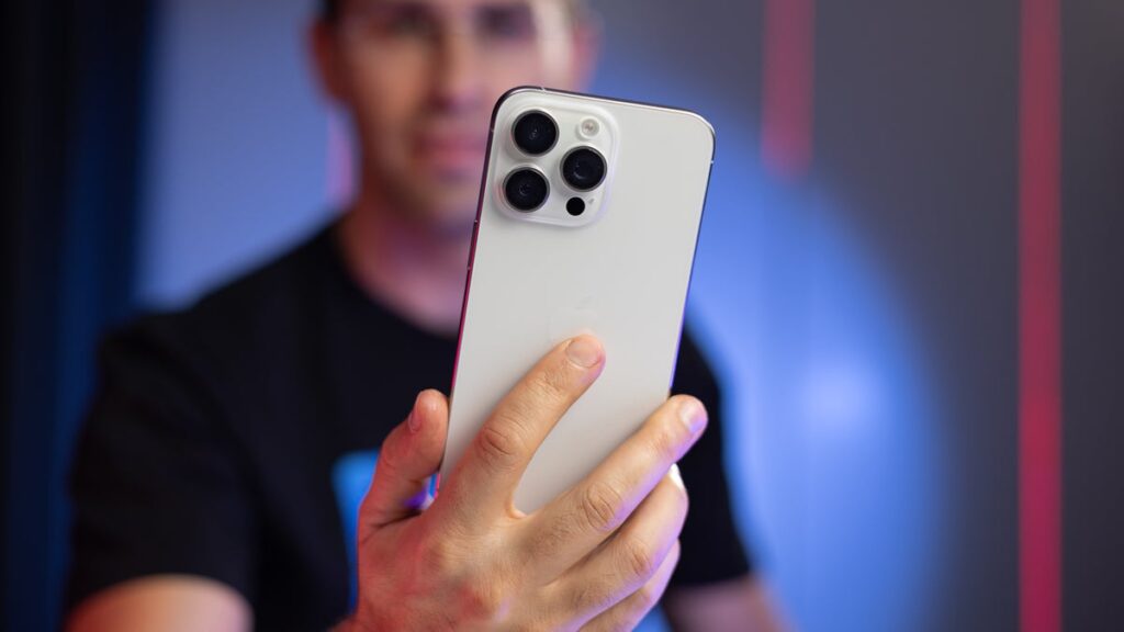iPhones, iPads, and Macs that will get the new Siri. You need at least an iPhone 15 Pro to try the new Siri. Photo.