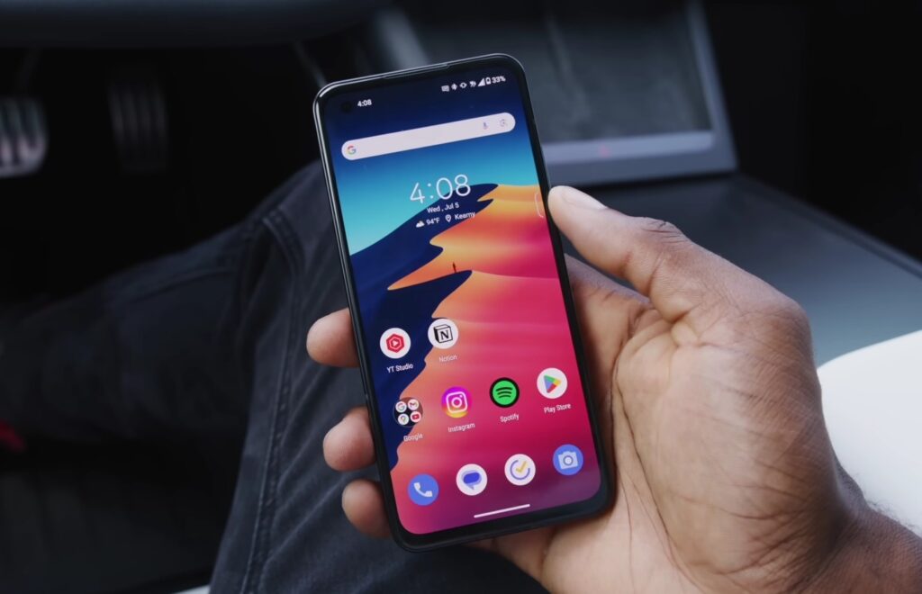 A smartphone has many apps. Image: Marques Brownlee